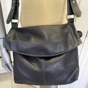 Avorio Italy Black Leather Crossbody Bag